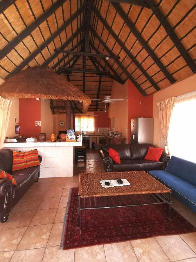 John And Noleen'S Place Marloth Park Exterior photo